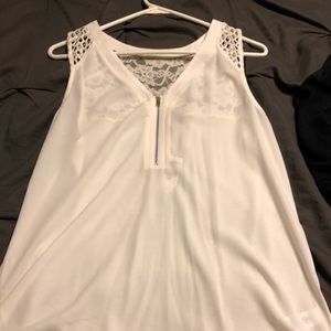 Express Top Medium NWT
